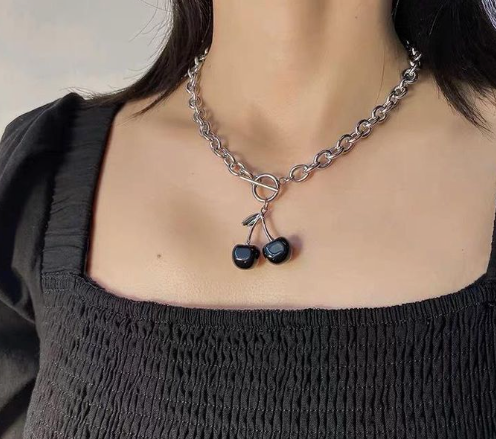 Collar Cherry