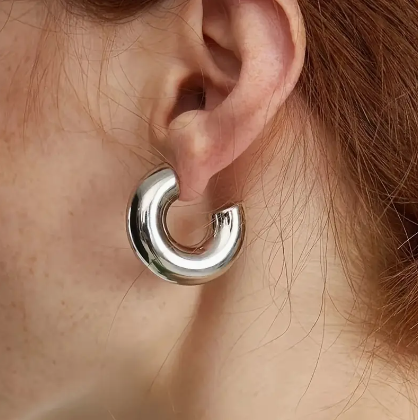 Aretes media luna dorados