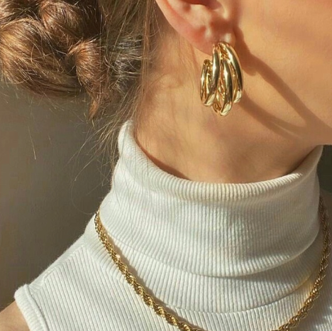 Aretes dorados