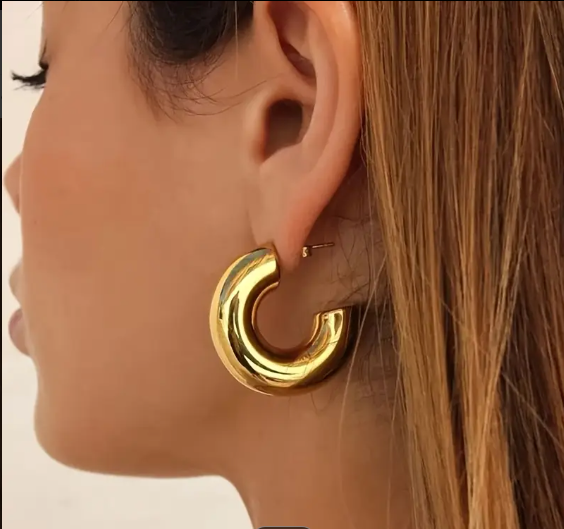 Aretes media luna dorados