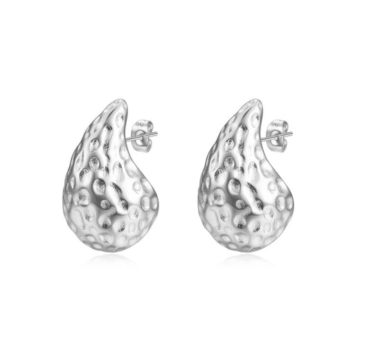 Aretes de gota con textura